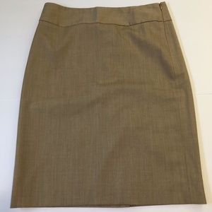 Banana Republic Tan Beige Pencil Skirt Size 6 NWT